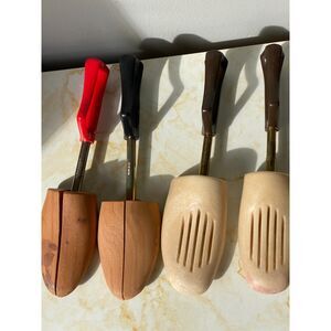 Vintage Florsheim Shoe Keepers #4by Rochester Shoe Tree Co Split Toe Cedar Form